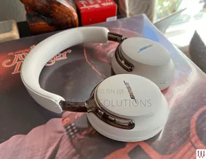 Bose Quietcomfort Ultra Headphones (2nd Gen) Cream