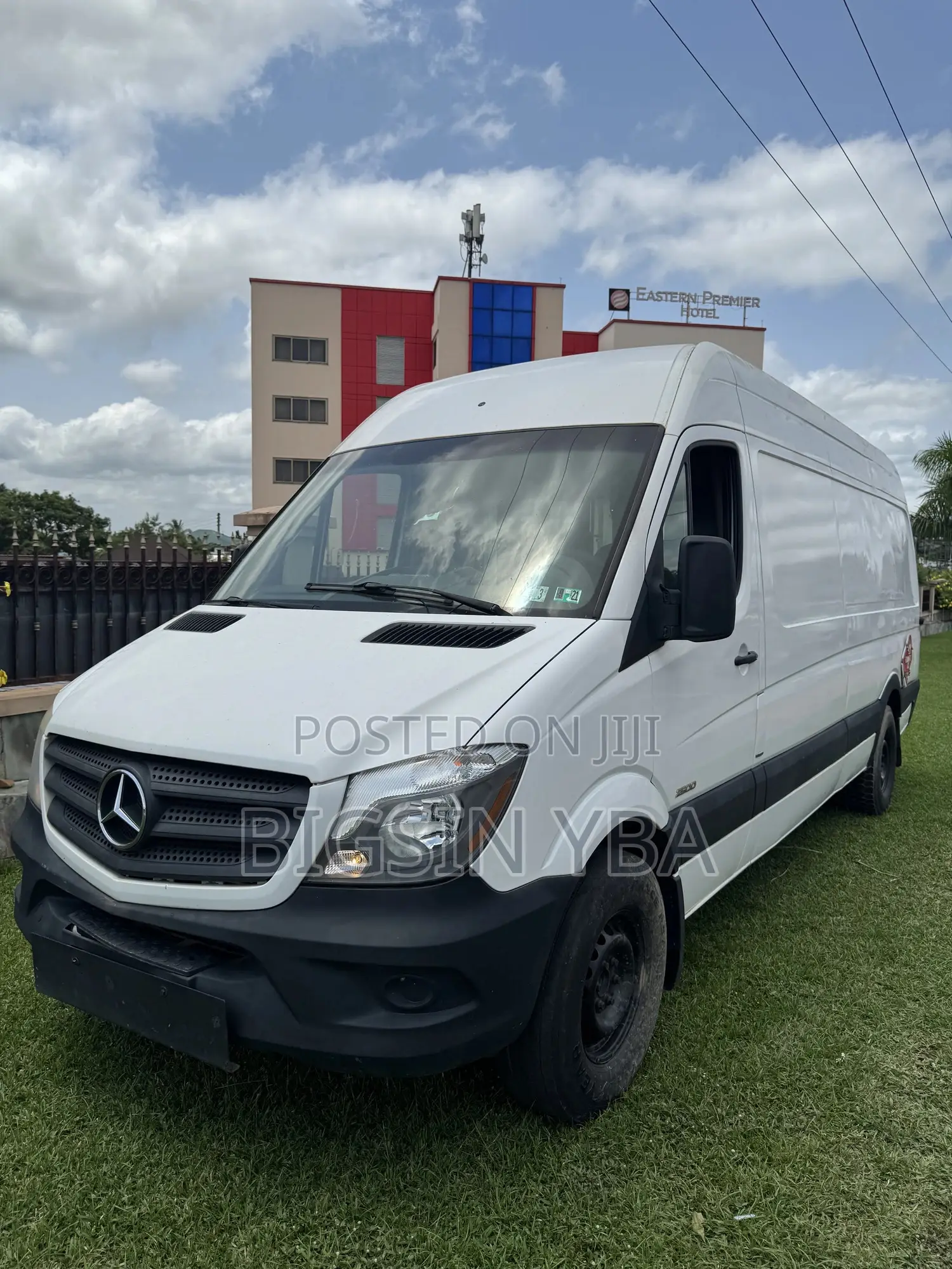 Mercedes-Benz Sprinter 2011 White