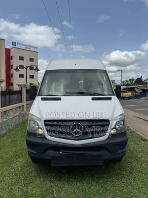 Mercedes-Benz Sprinter 2011 White