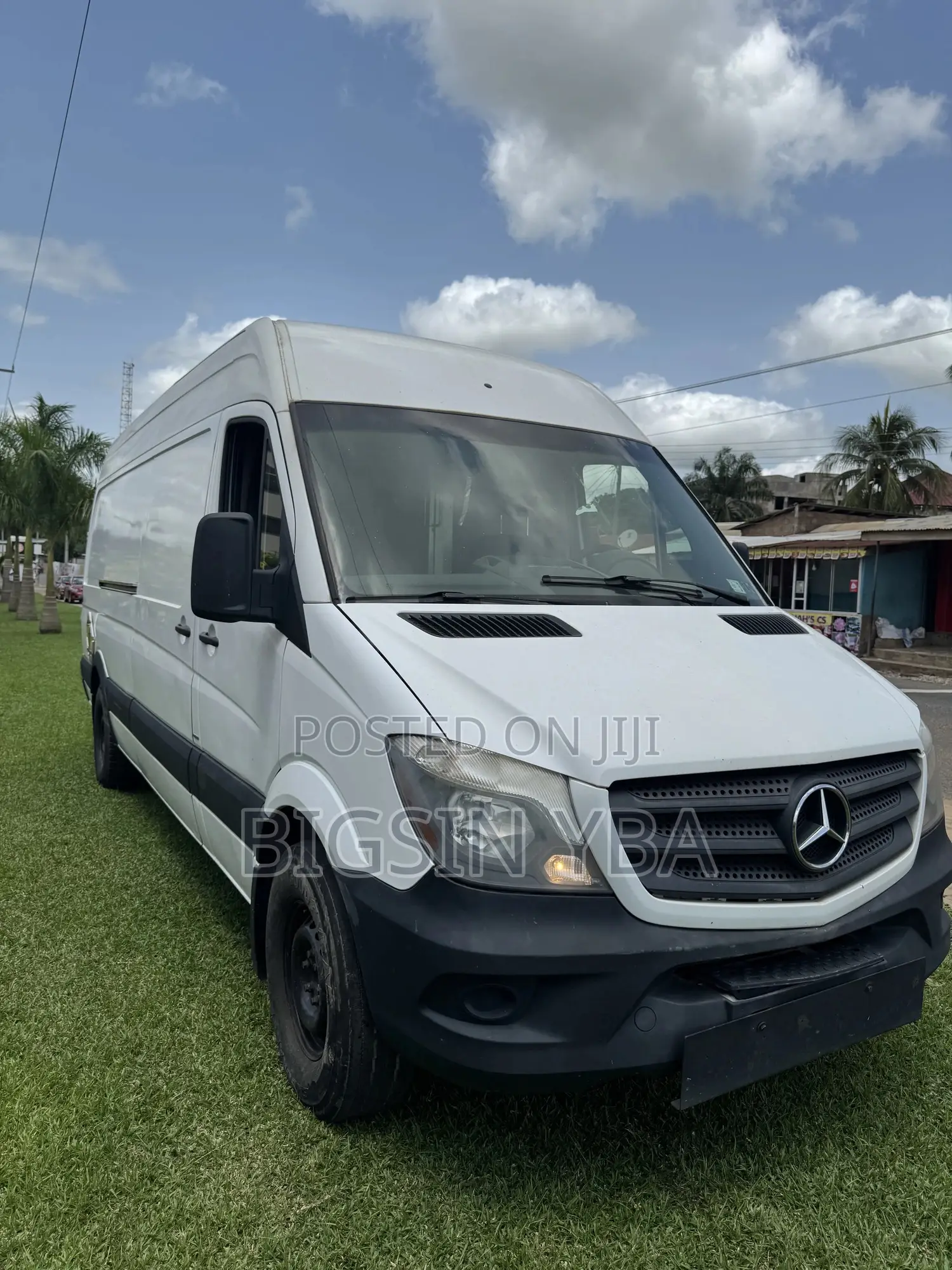 Mercedes-Benz Sprinter 2011 White
