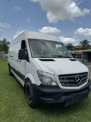 Mercedes-Benz Sprinter 2011 White