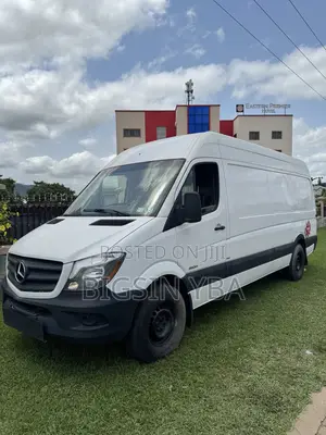 Mercedes-Benz Sprinter 2011 White