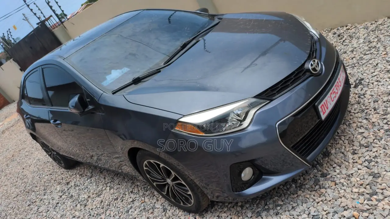 Toyota Corolla 2015 Gray