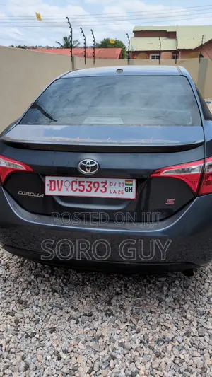 Toyota Corolla 2015 Gray