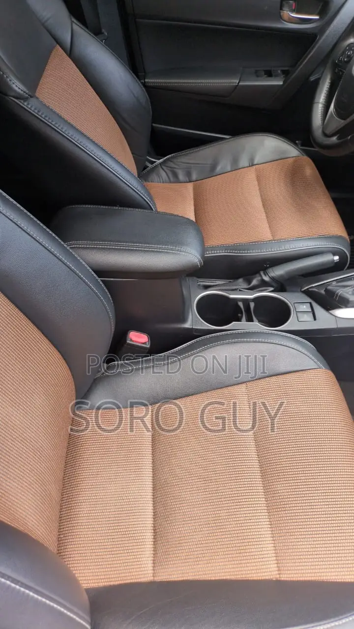 Toyota Corolla 2015 Gray