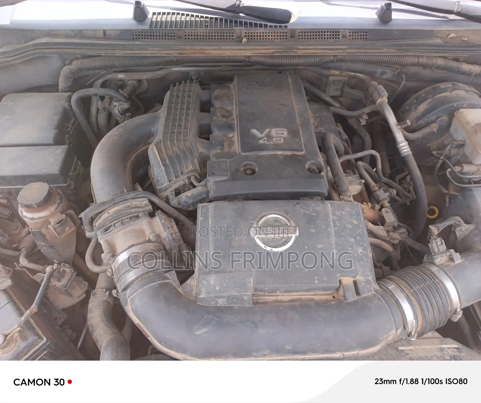 Nissan Frontier Crew Cab SE 4x4 2011 Silver