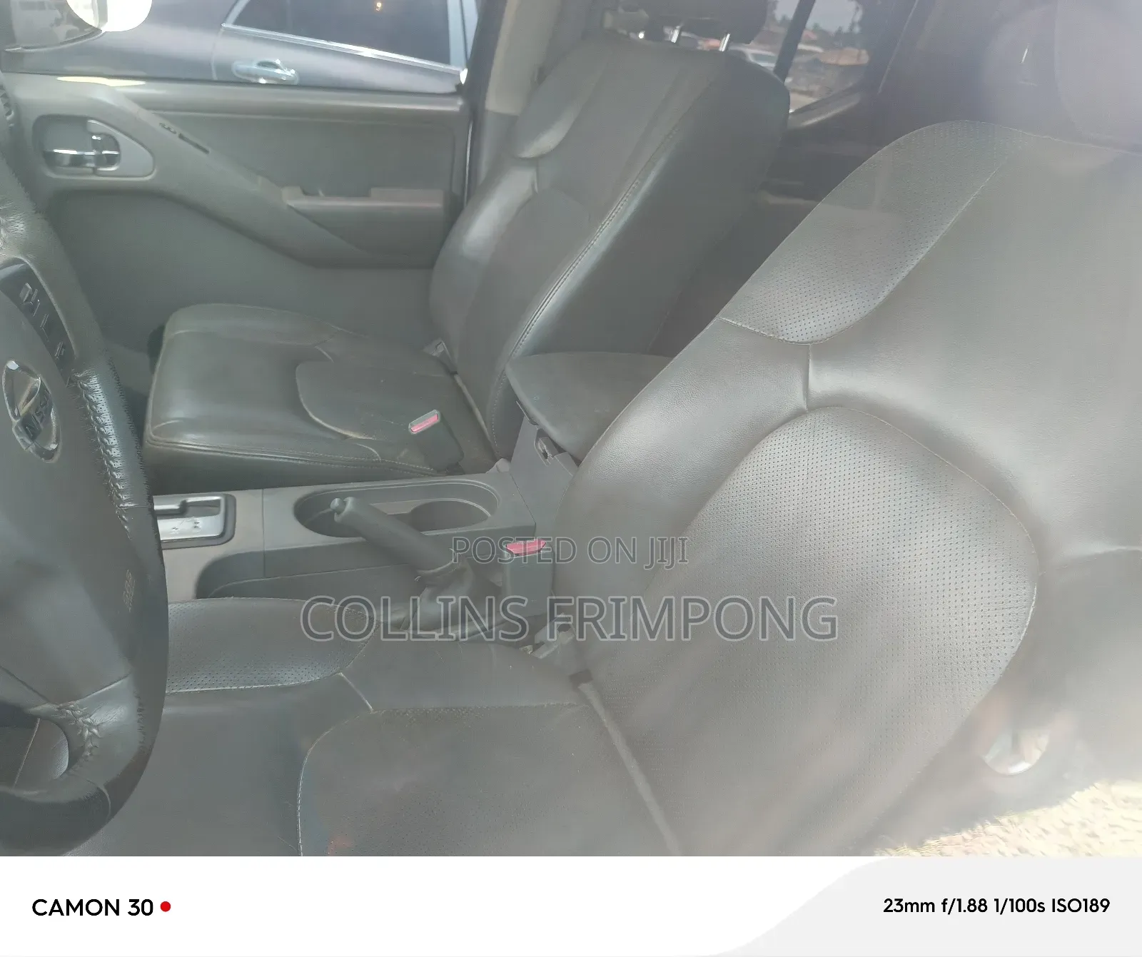 Nissan Frontier Crew Cab SE 4x4 2011 Silver