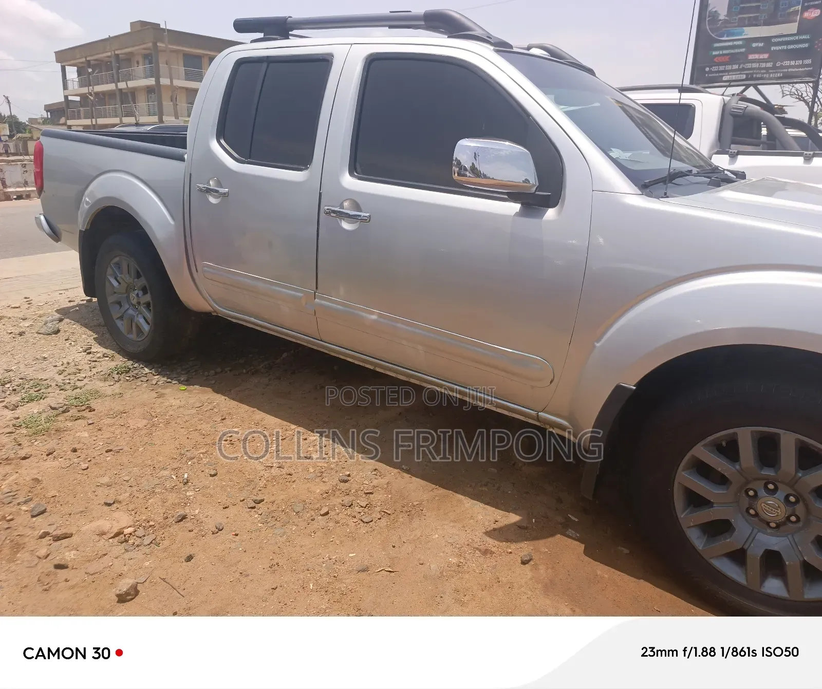 Nissan Frontier Crew Cab SE 4x4 2011 Silver
