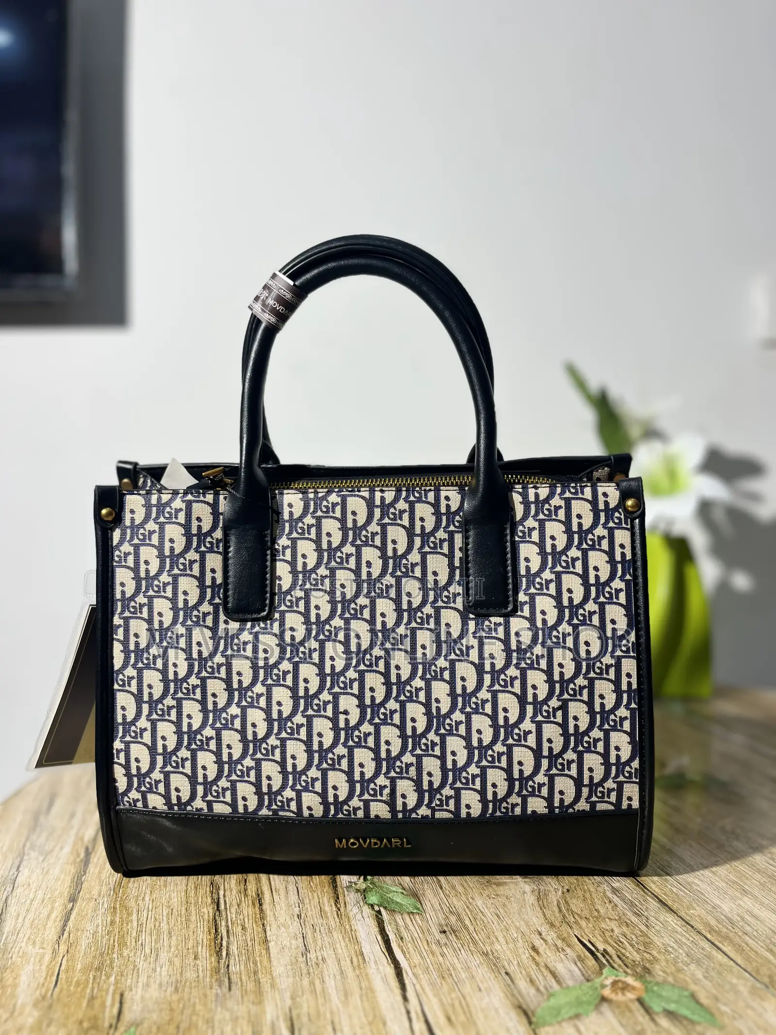 Big Classy Handbag