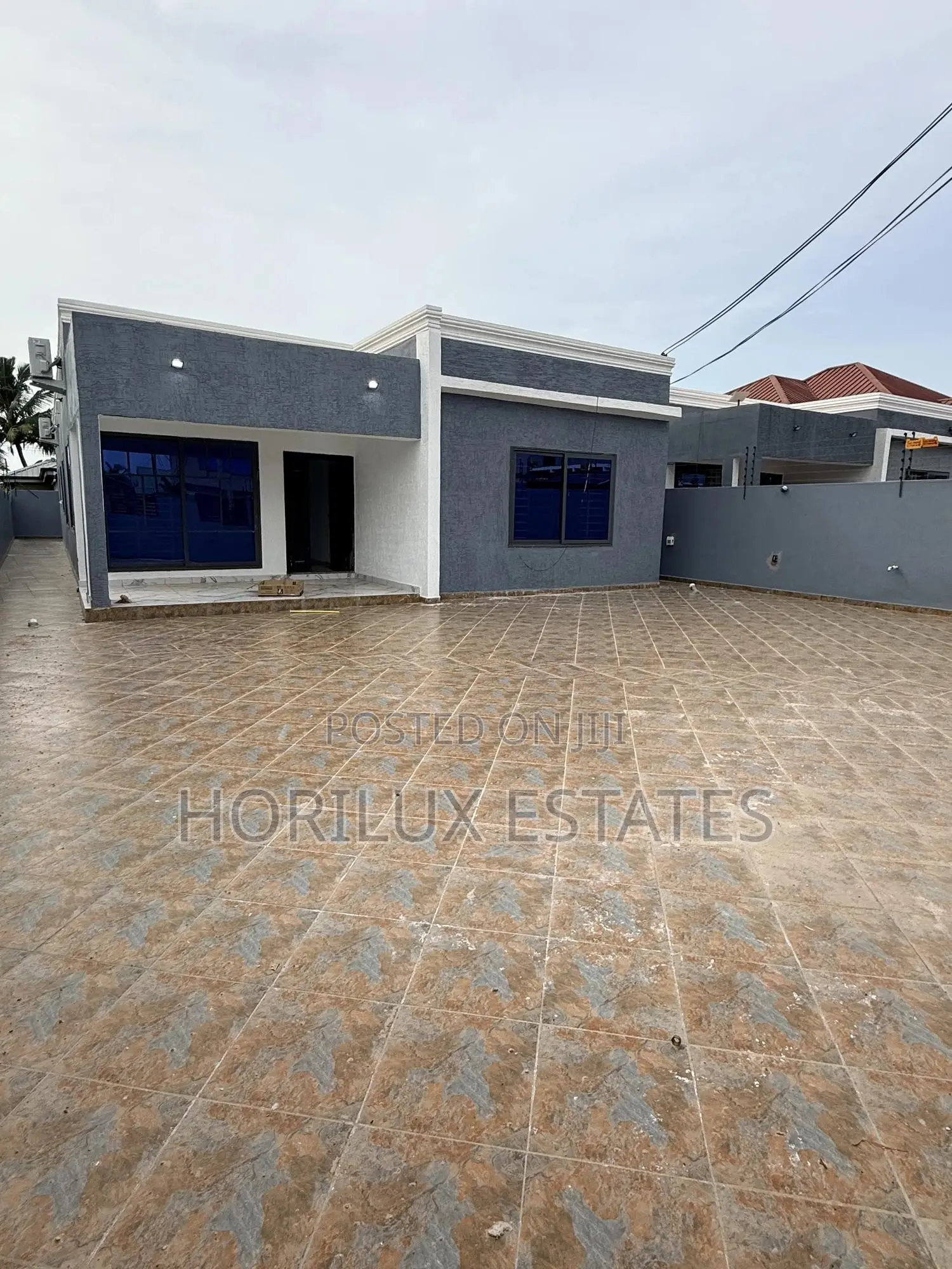 3bdrm Bungalow in Ablekuma Odumase for sale