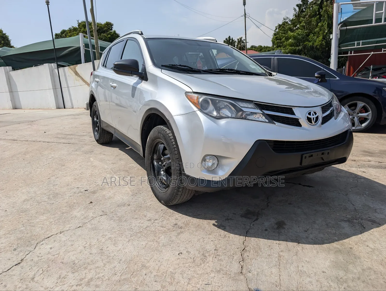 Toyota RAV4 LE 4dr SUV AWD (2.5L 4cyl 6A) 2015 Silver