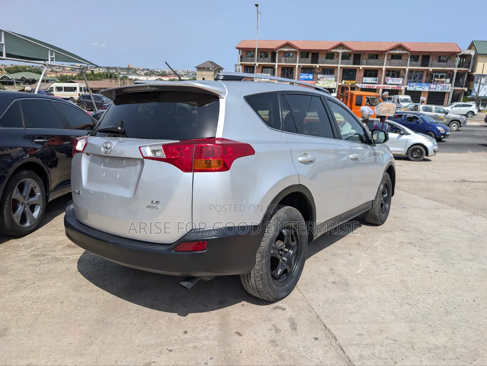 Toyota RAV4 LE 4dr SUV AWD (2.5L 4cyl 6A) 2015 Silver