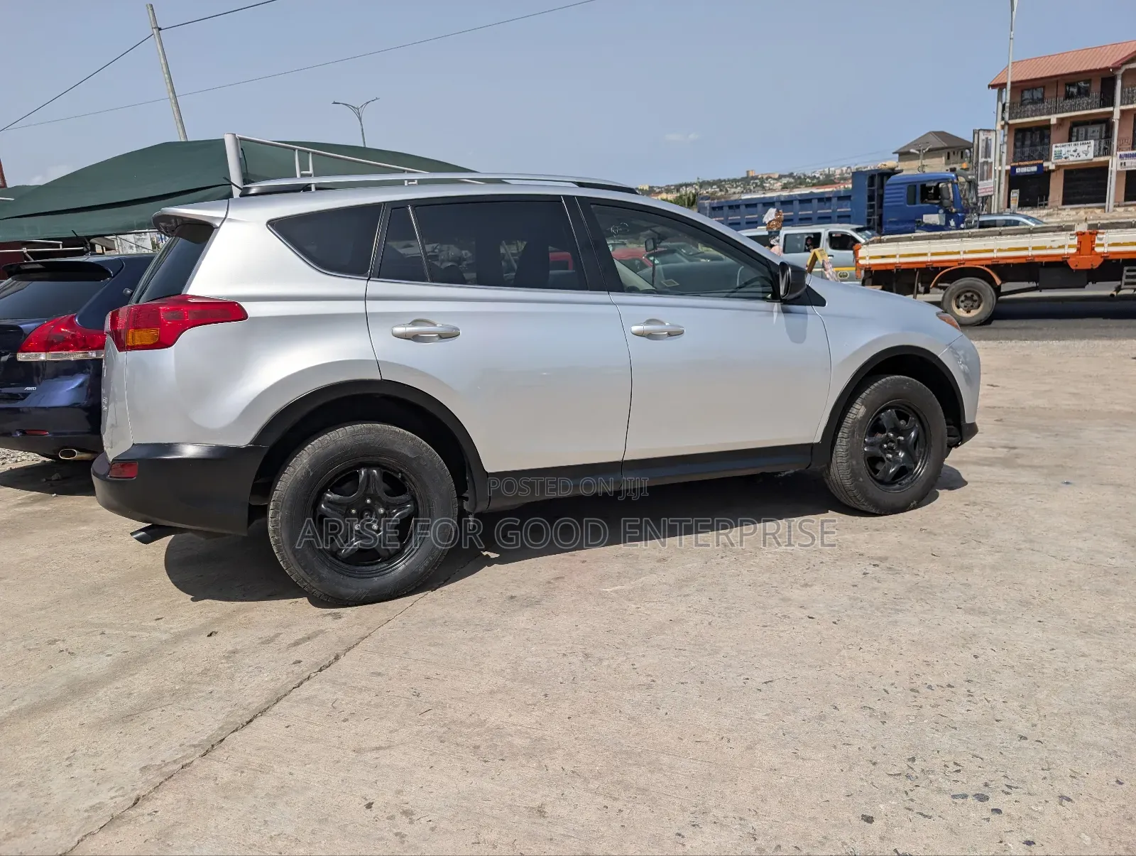 Toyota RAV4 LE 4dr SUV AWD (2.5L 4cyl 6A) 2015 Silver