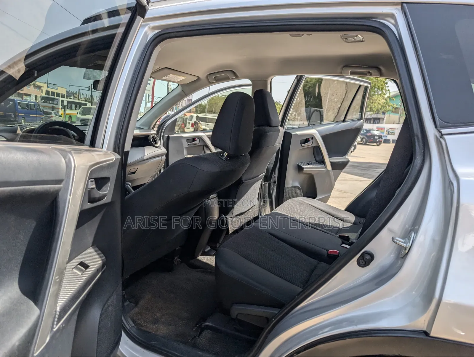 Toyota RAV4 LE 4dr SUV AWD (2.5L 4cyl 6A) 2015 Silver