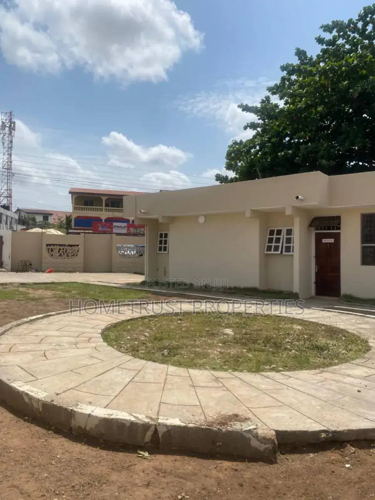 12bdrm House in Dome Market, CFC Estates for rent