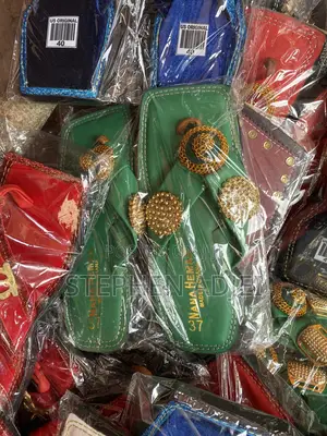 Ahenemaa Slippers