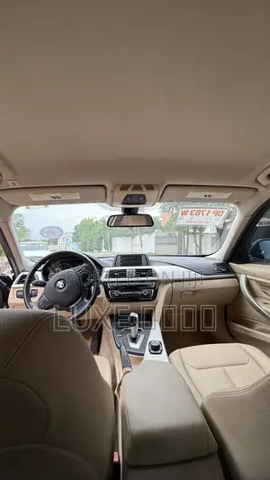 BMW 320i Sedan RWD 2017 Black