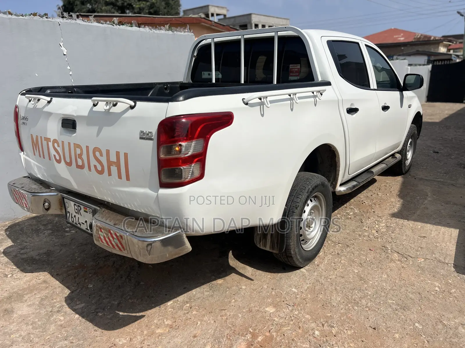 Mitsubishi L200 2016 White
