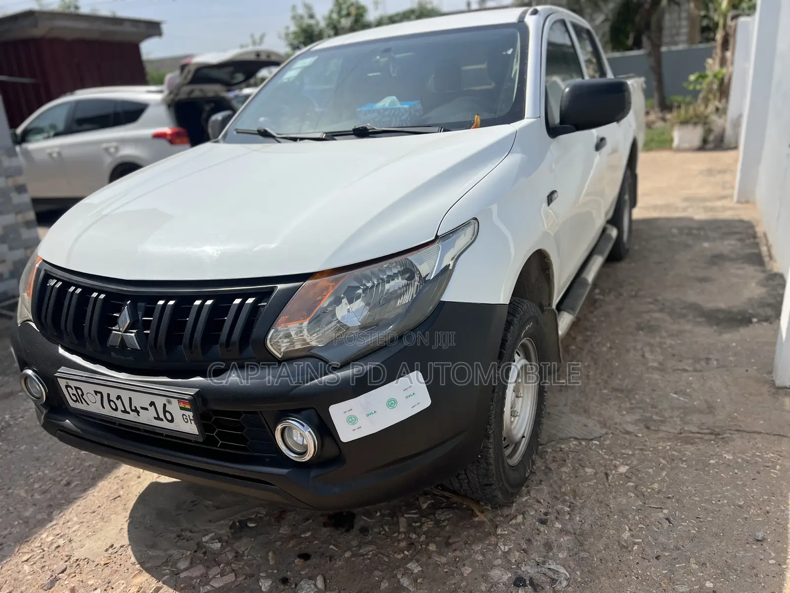 Mitsubishi L200 2016 White