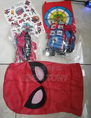 Spider-Man Role-Play Toy Set With Mask.