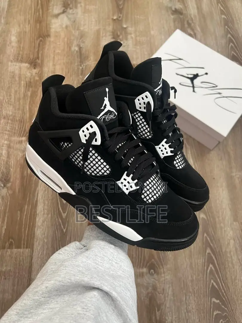 Jordan 4 Retro