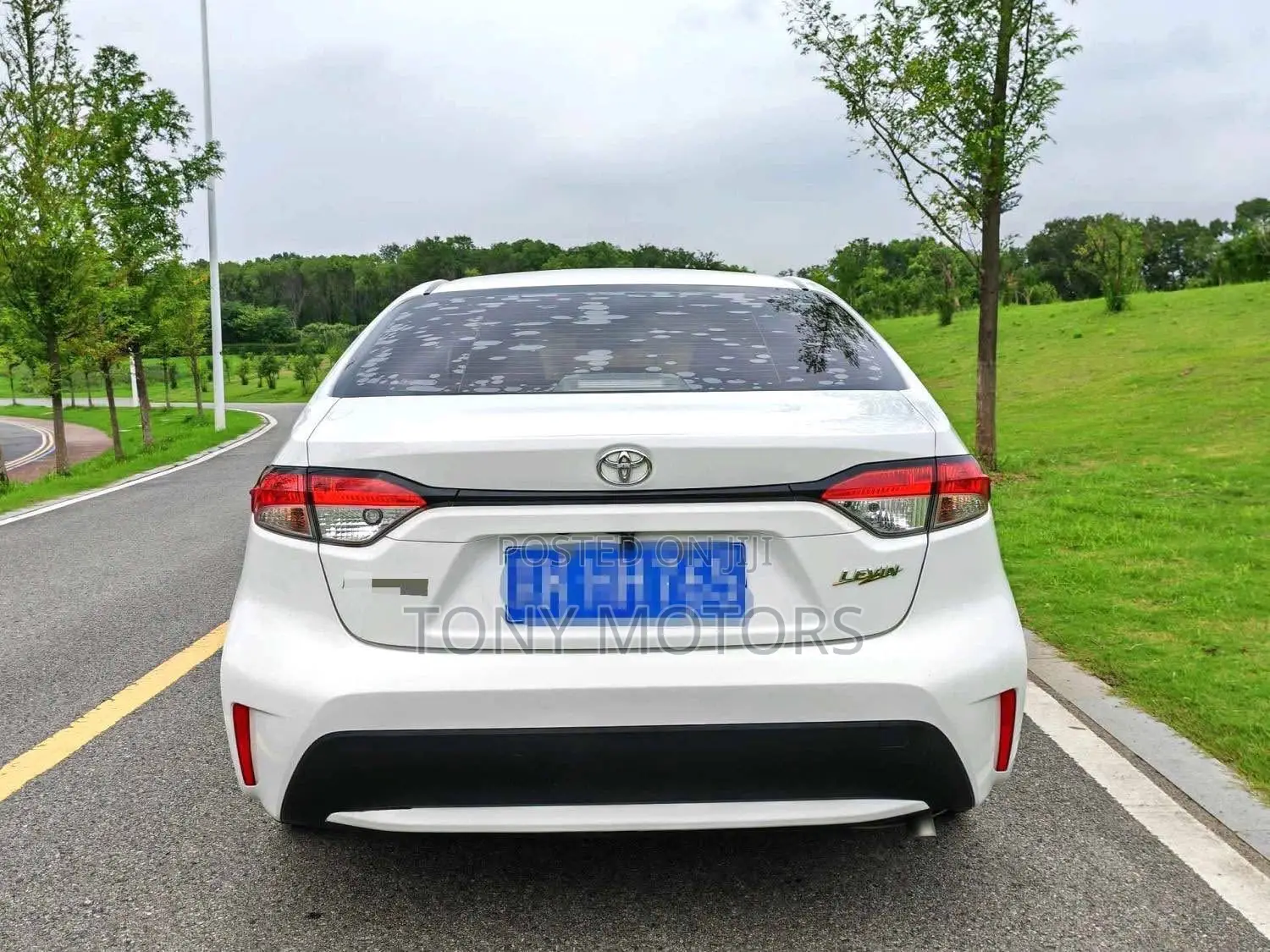 Toyota Corolla LE 2022 White