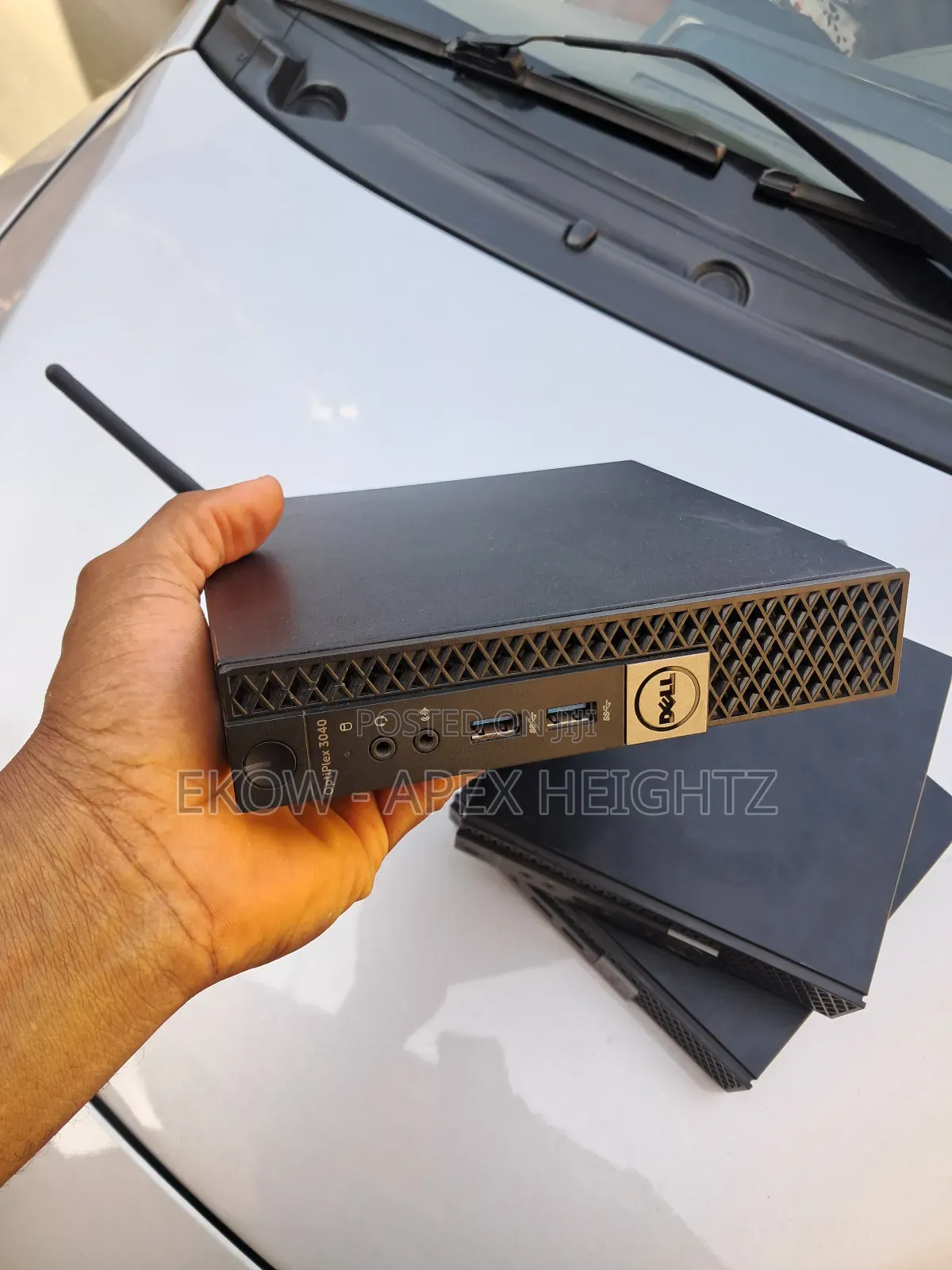 Desktop Computer Dell Optiplex 3040 4GB Intel Core i3 HDD 500GB