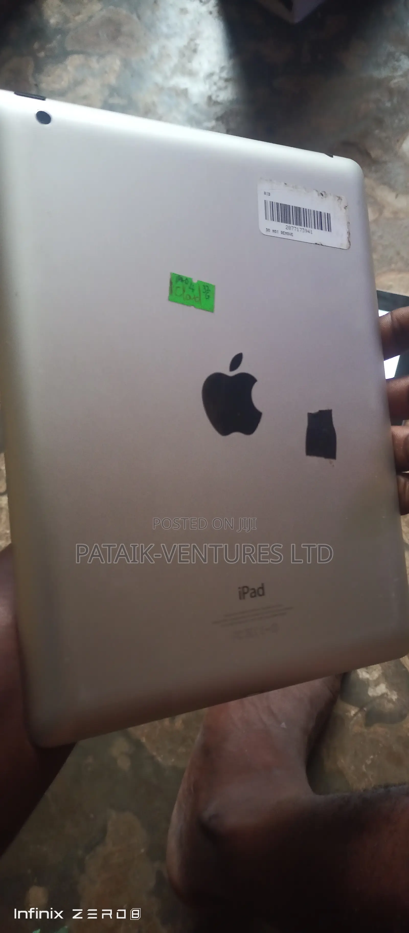 Apple iPad 3 Wi-Fi 16 GB Black
