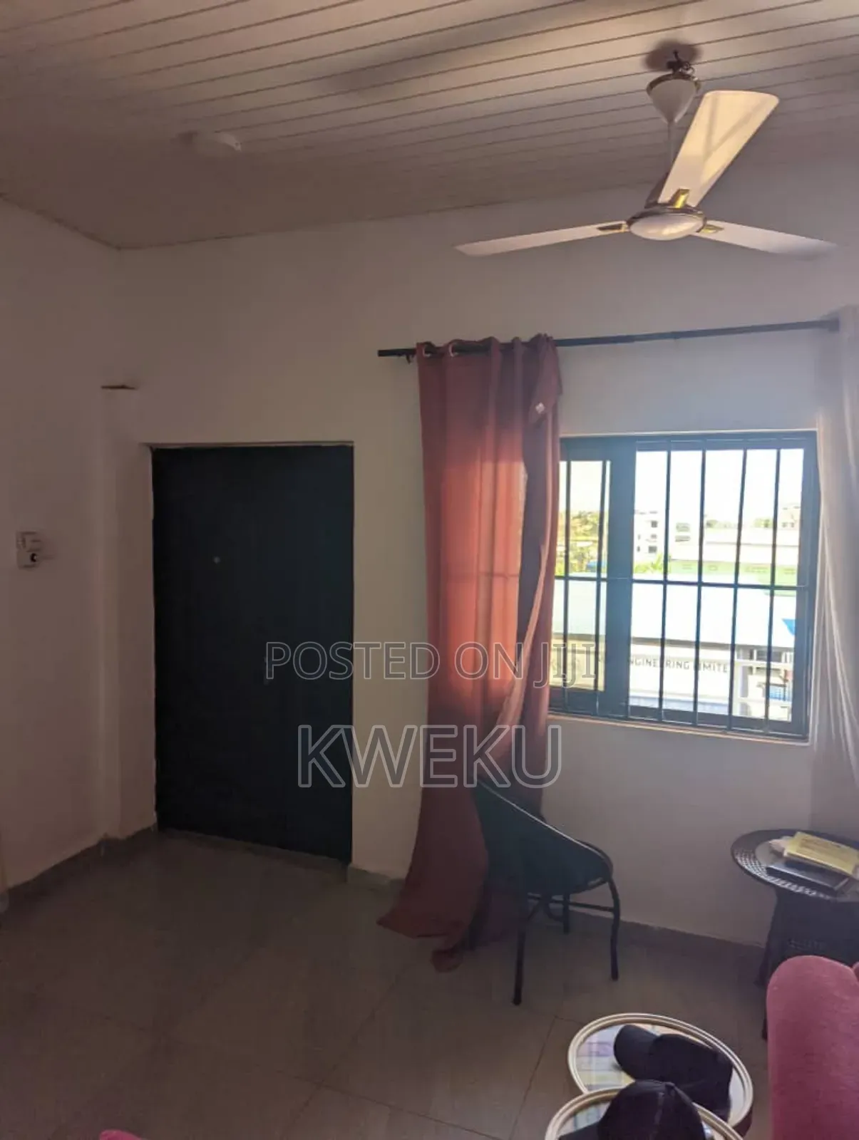 1bdrm Apartment in Estate Agency, Baatsona Total for rent