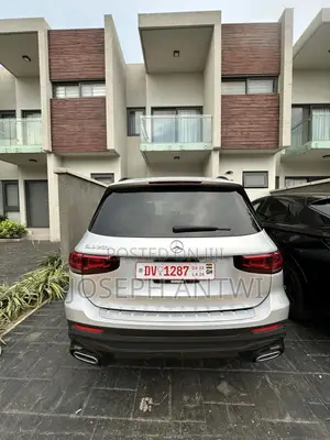 Mercedes-Benz GLB-Class GLB 250 4MATIC 2021 Silver