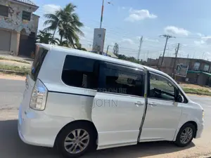 Toyota Voxy 2013 White