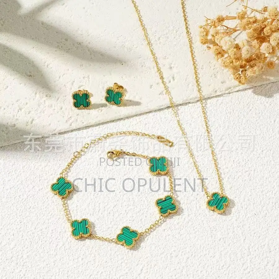Van Cleef Set