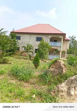 4bdrm Mansion in Owner, Aburi for sale