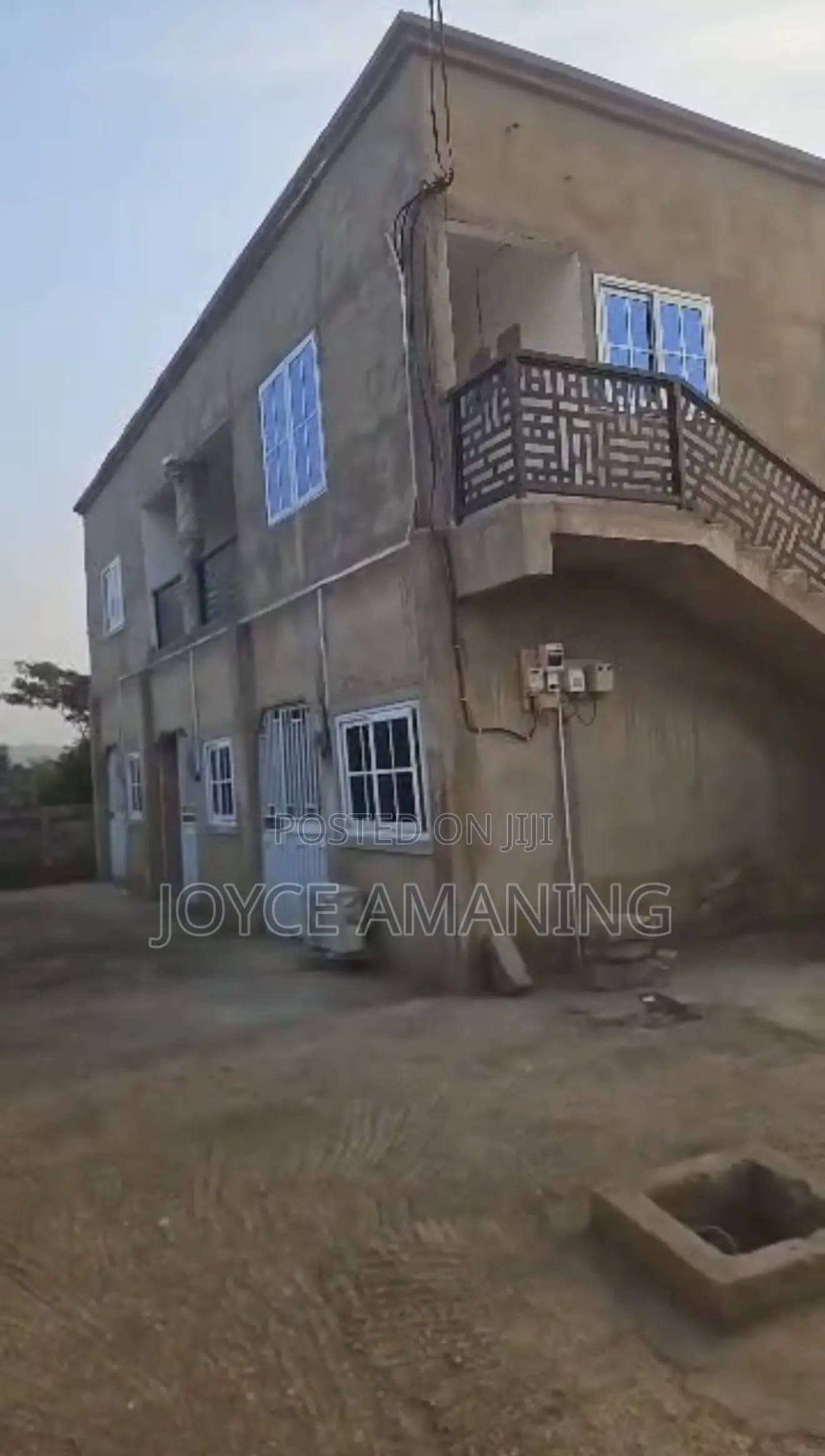 6bdrm Block of Flats in Ghanata Area for sale