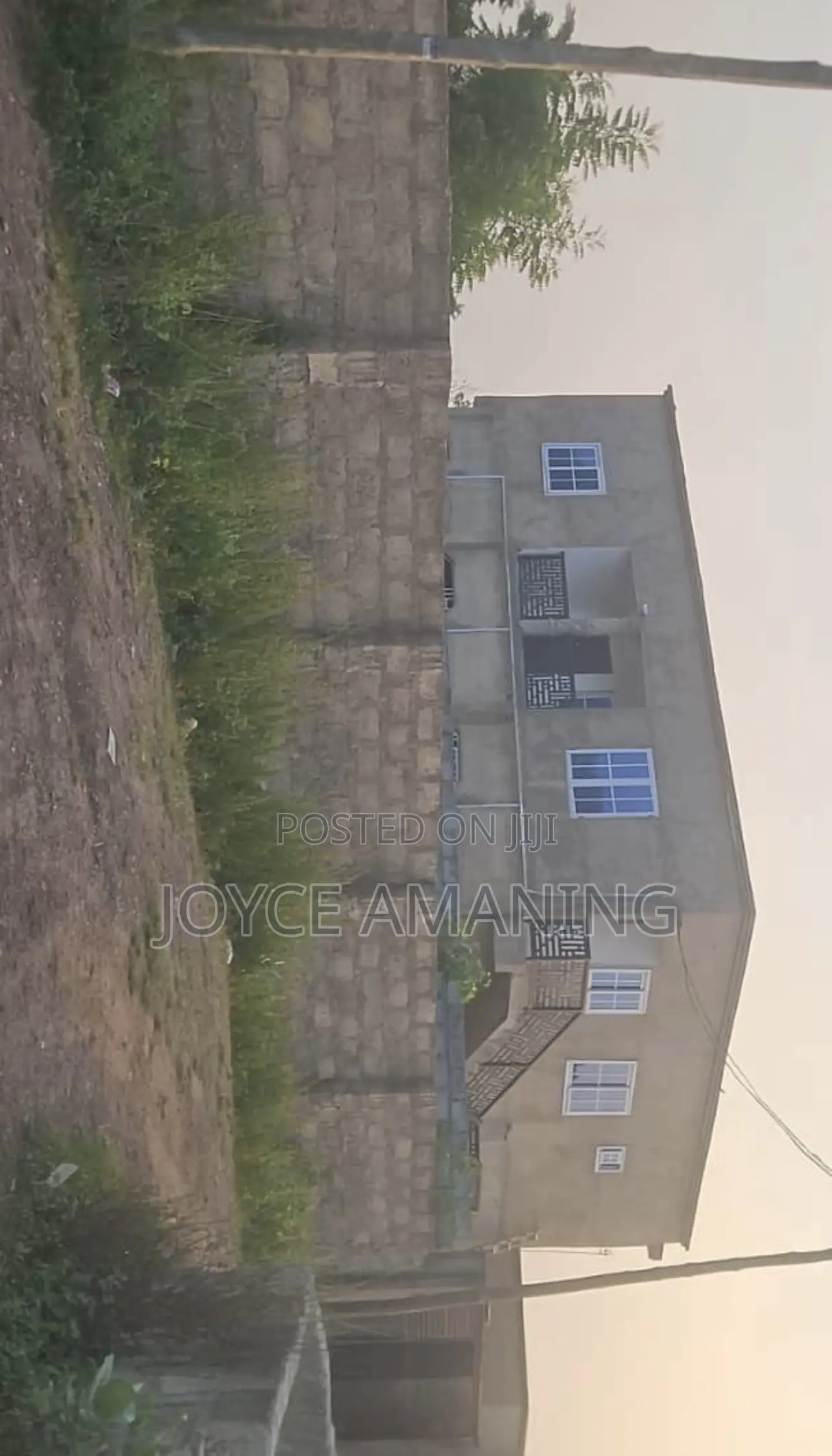 6bdrm Block of Flats in Ghanata Area for sale