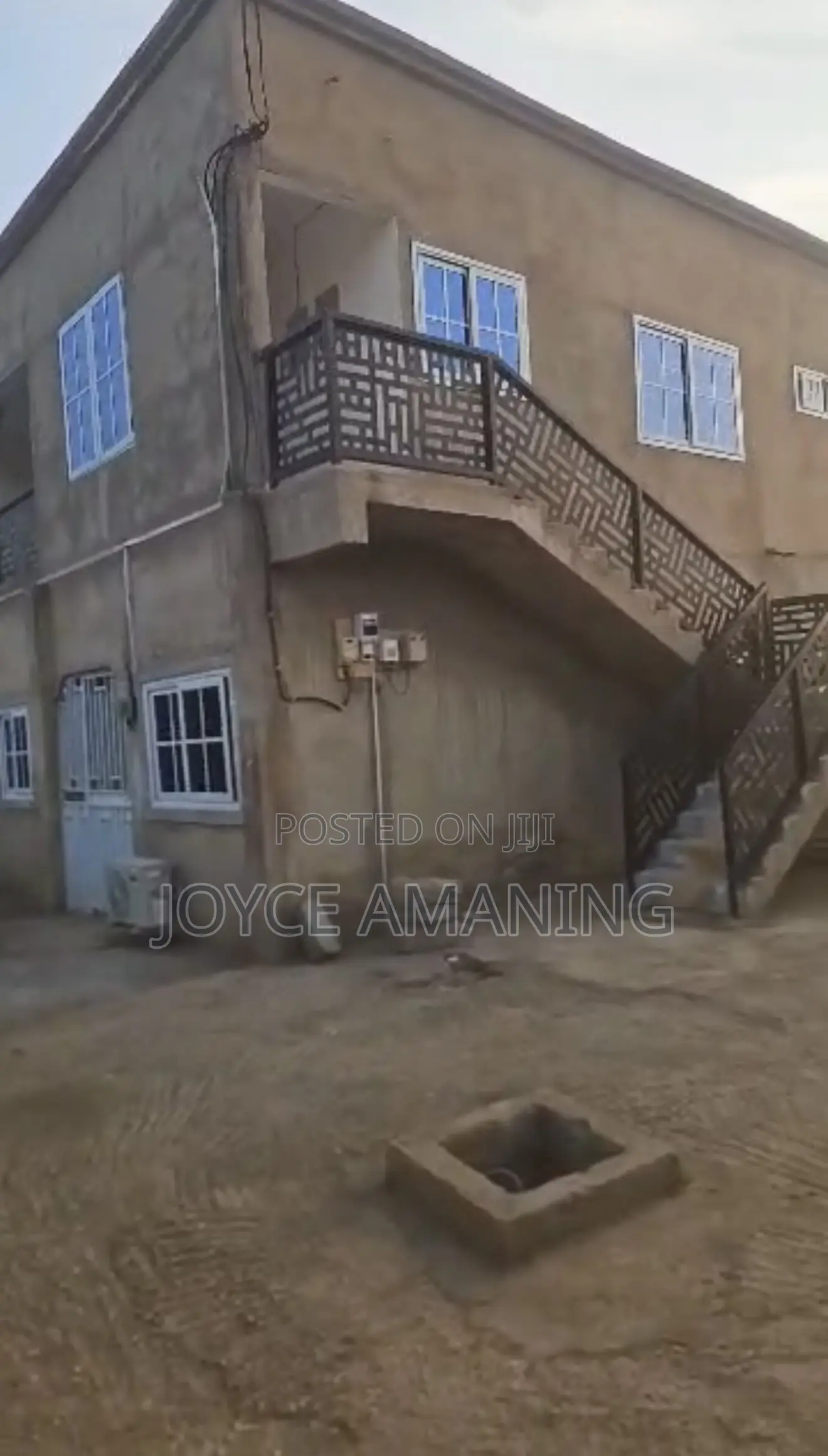 6bdrm Block of Flats in Ghanata Area for sale