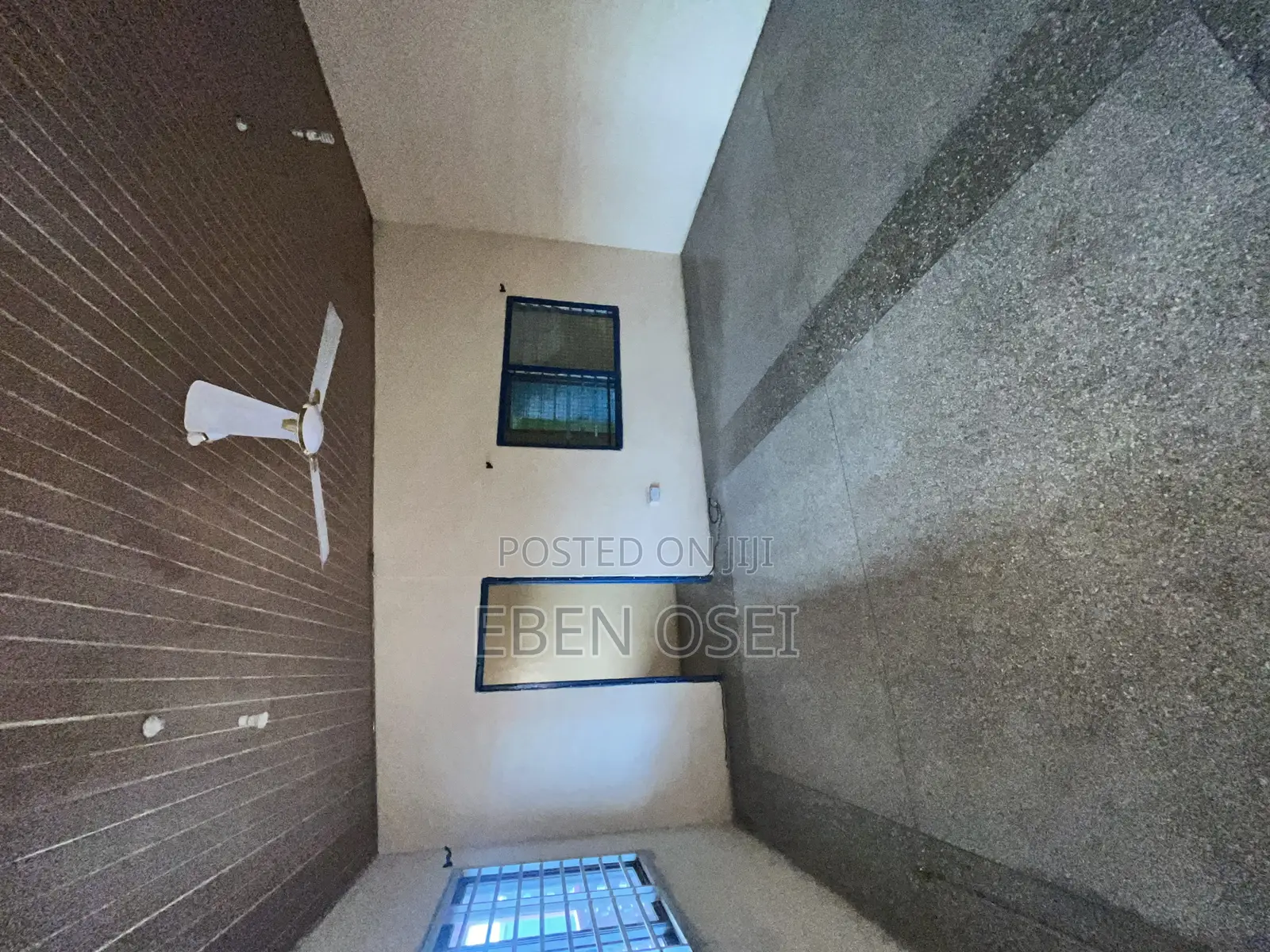 4bdrm Apartment in Dansoman-Karikari for rent