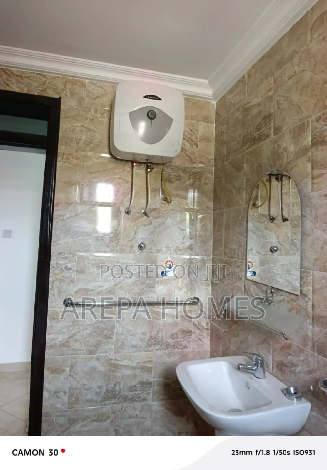 4bdrm House in Arepa Homes, Adenta for rent