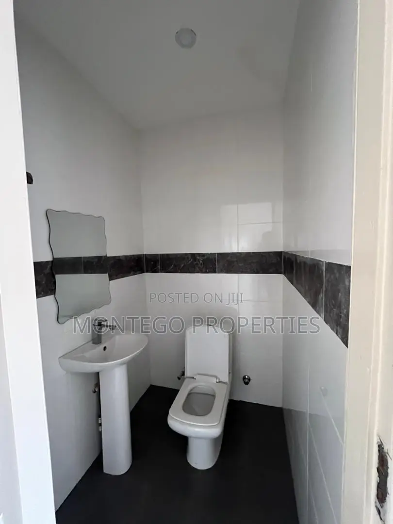 3bdrm House in East Legon, Adjiriganor for rent