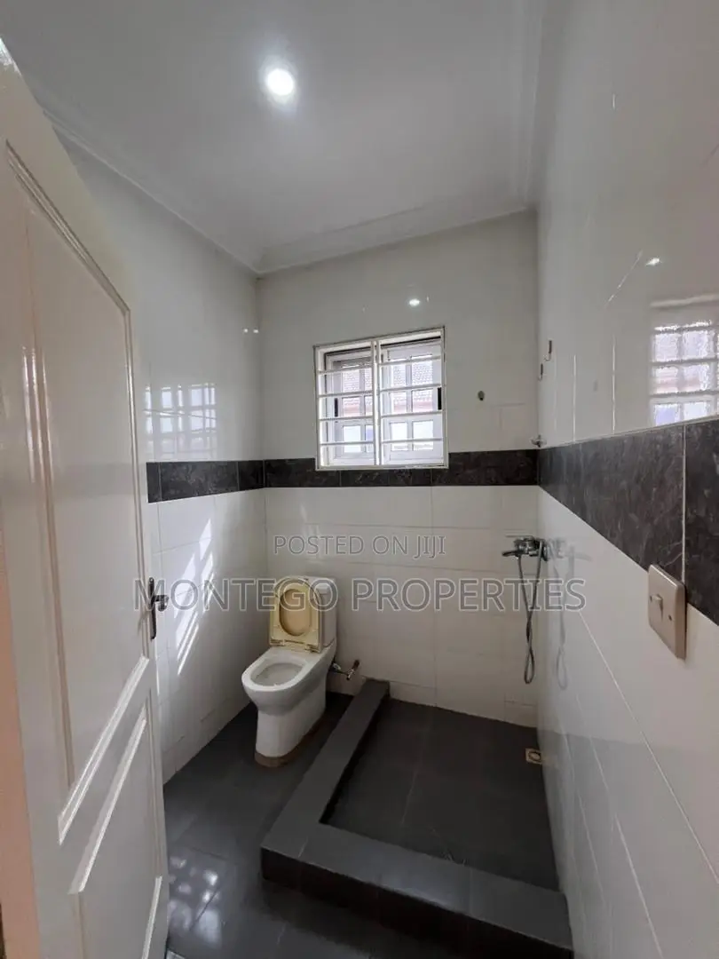 3bdrm House in East Legon, Adjiriganor for rent