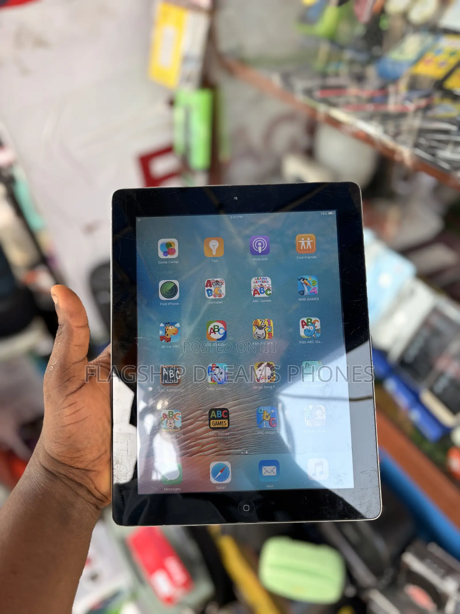 Apple iPad Wi-Fi 16 GB Gray