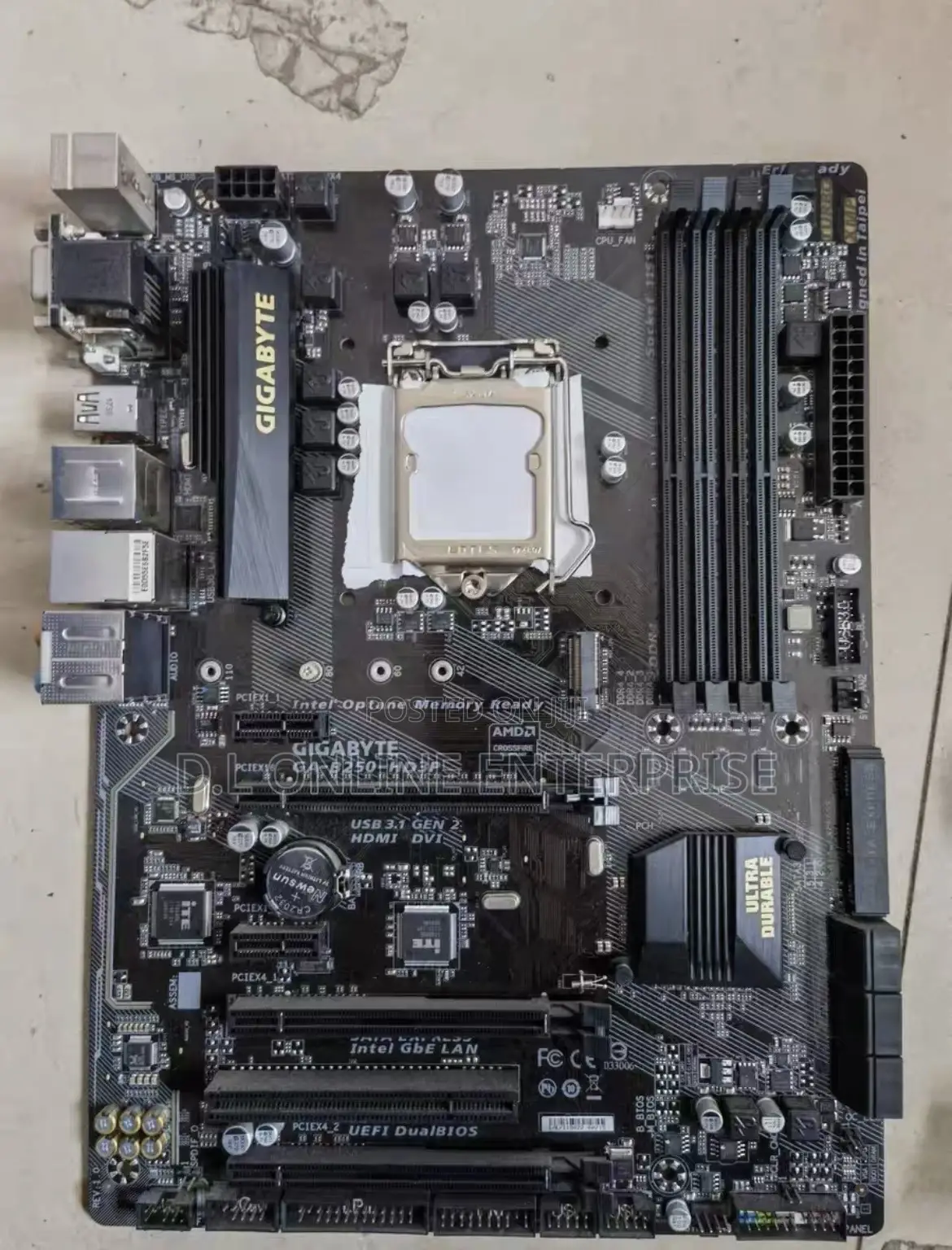 Gigabyte Ga-B250-Hd3p I7 7700 Board With Cpu