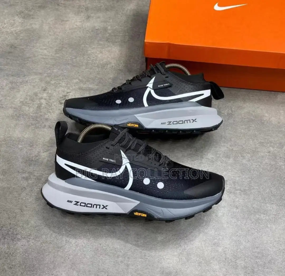 Zoomx Invincible Run 3 "Black/White" Sneaker