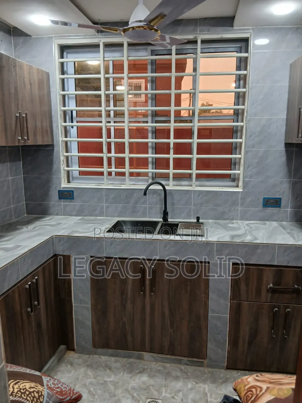 2bdrm Apartment in Legacy Solid Real, New Town for rent