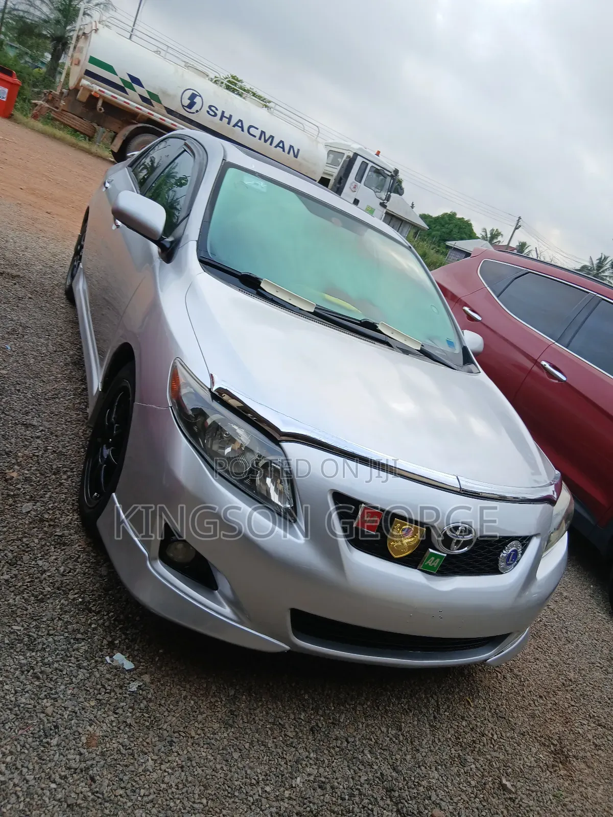 Toyota Corolla XLE 4dr Sedan (1.8L 4cyl 4A) 2010 Silver