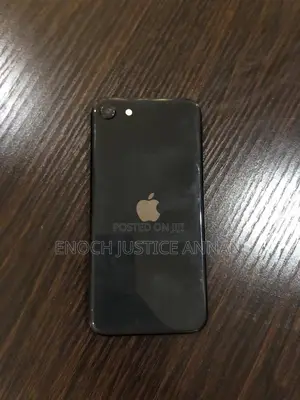 Apple iPhone SE (2020) 64 GB Black