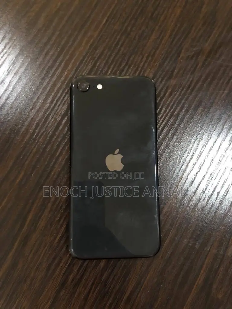 Apple iPhone SE (2020) 64 GB Black