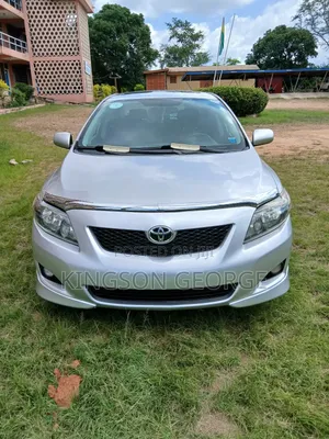 Toyota Corolla XLE 4dr Sedan (1.8L 4cyl 4A) 2010 Silver