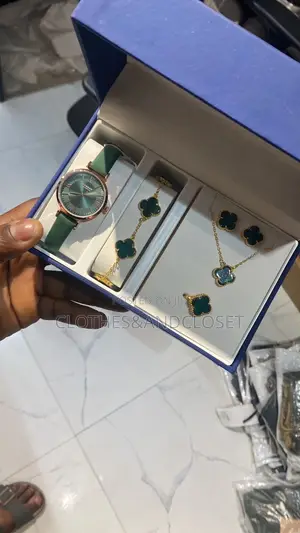 Ladies Jewelry Set