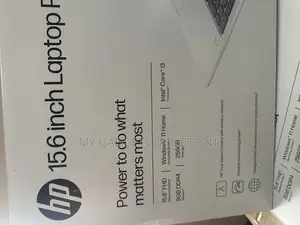 New Laptop HP Pavilion 15 8GB Intel Core i3 SSD 256GB
